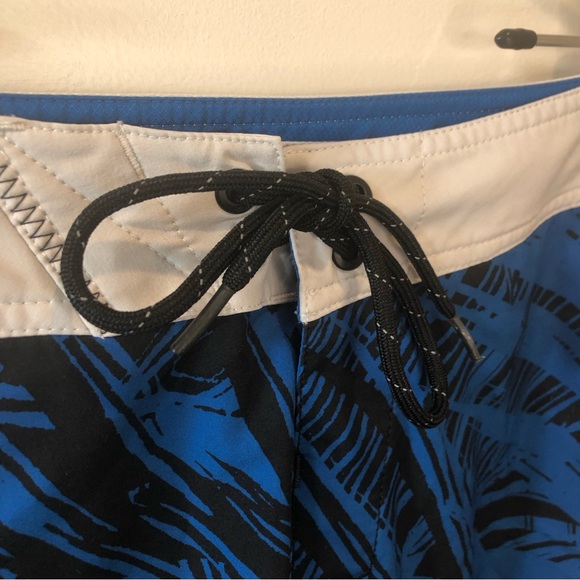 Oakley Men’s Size 32 Samoa 19 Ozone Board Shorts - Picture 5 of 8